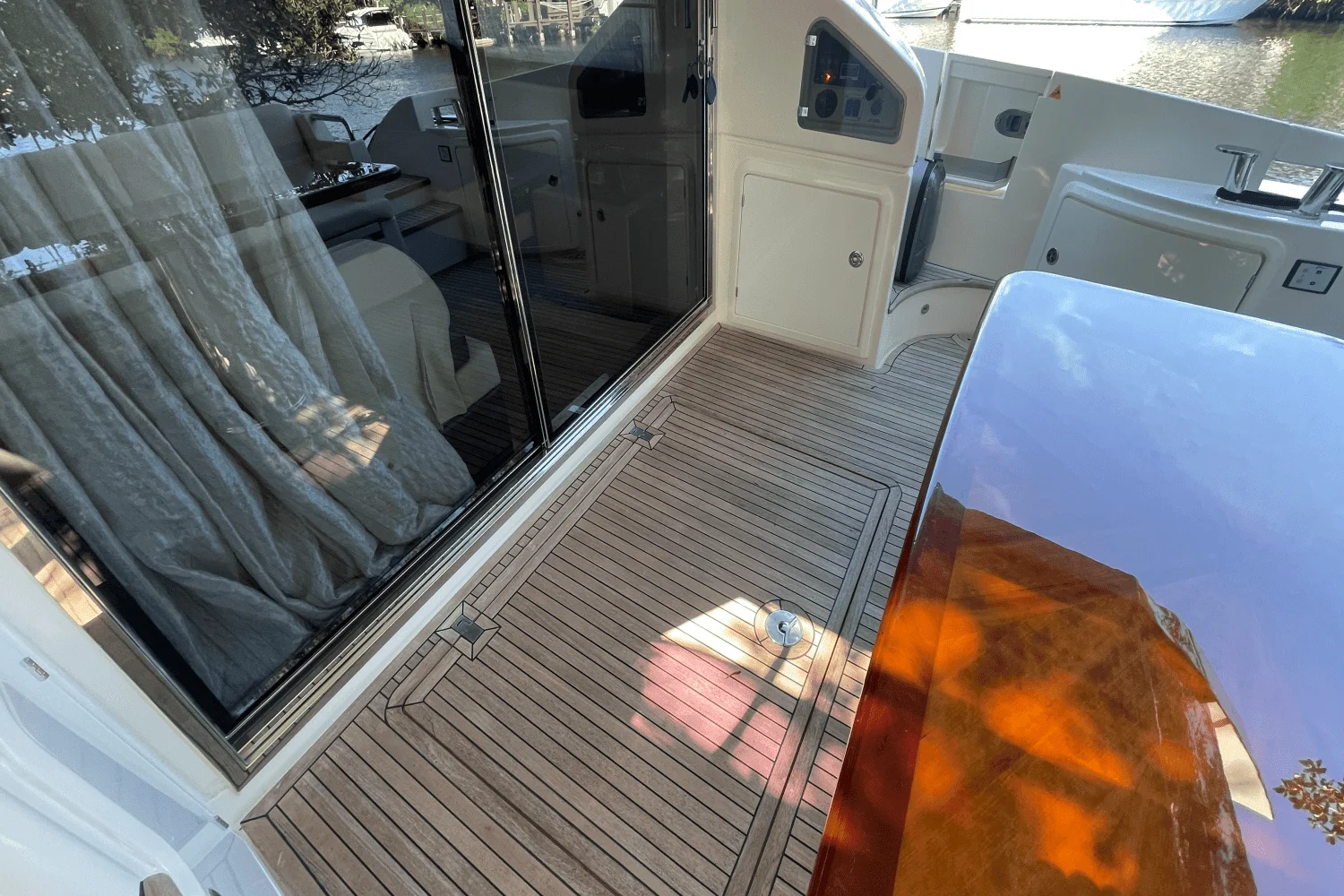 2012 Azimut 58 FLY Image Thumbnail #15