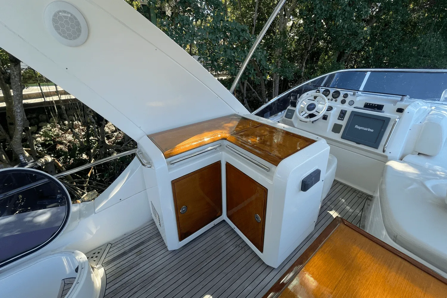 2012 Azimut 58 FLY Image Thumbnail #9