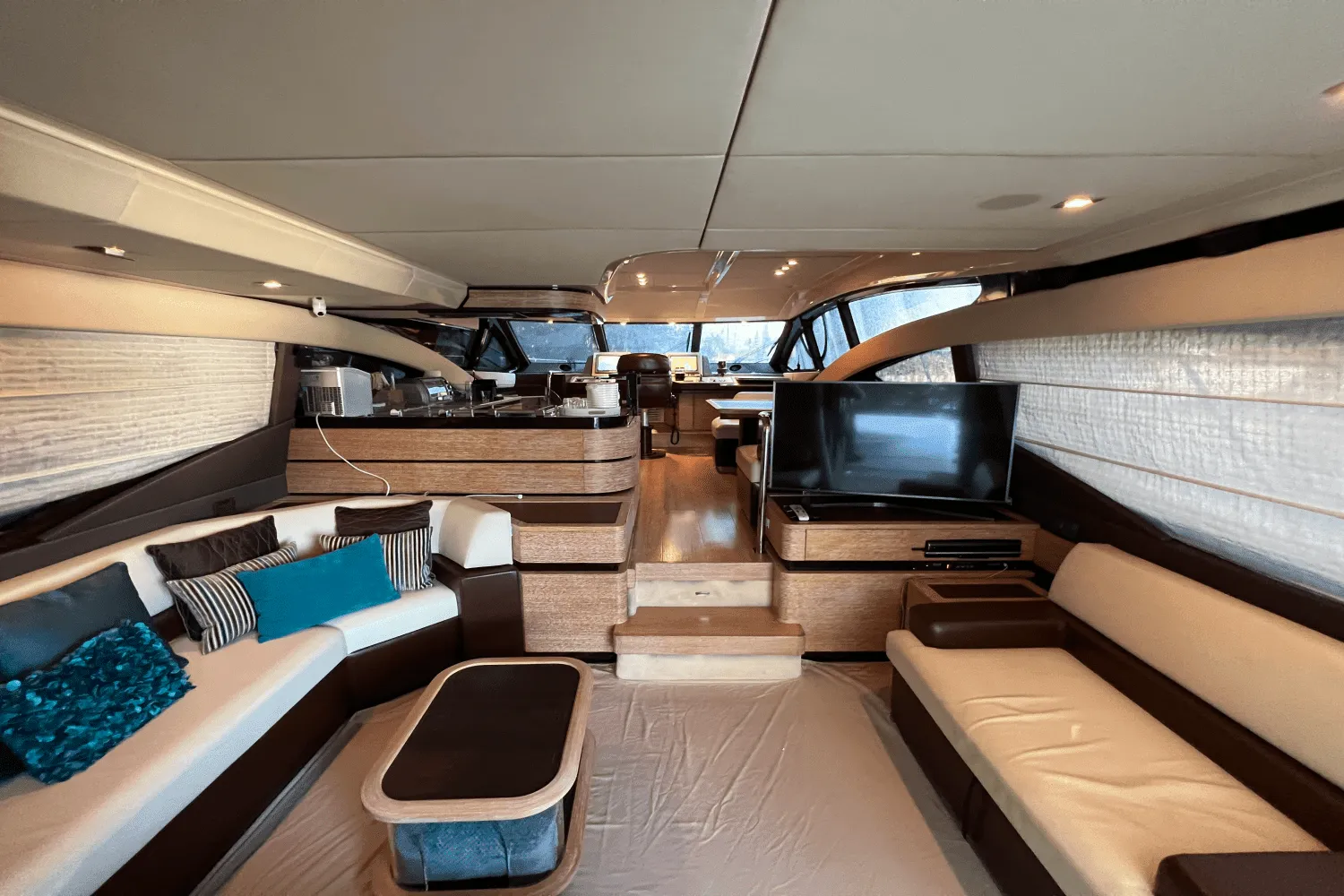 2012 Azimut 58 FLY Image Thumbnail #38