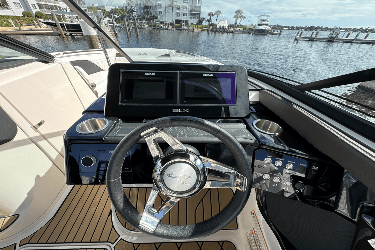 2023 Sea Ray 260 SLX OUTBOARD Image Thumbnail #14