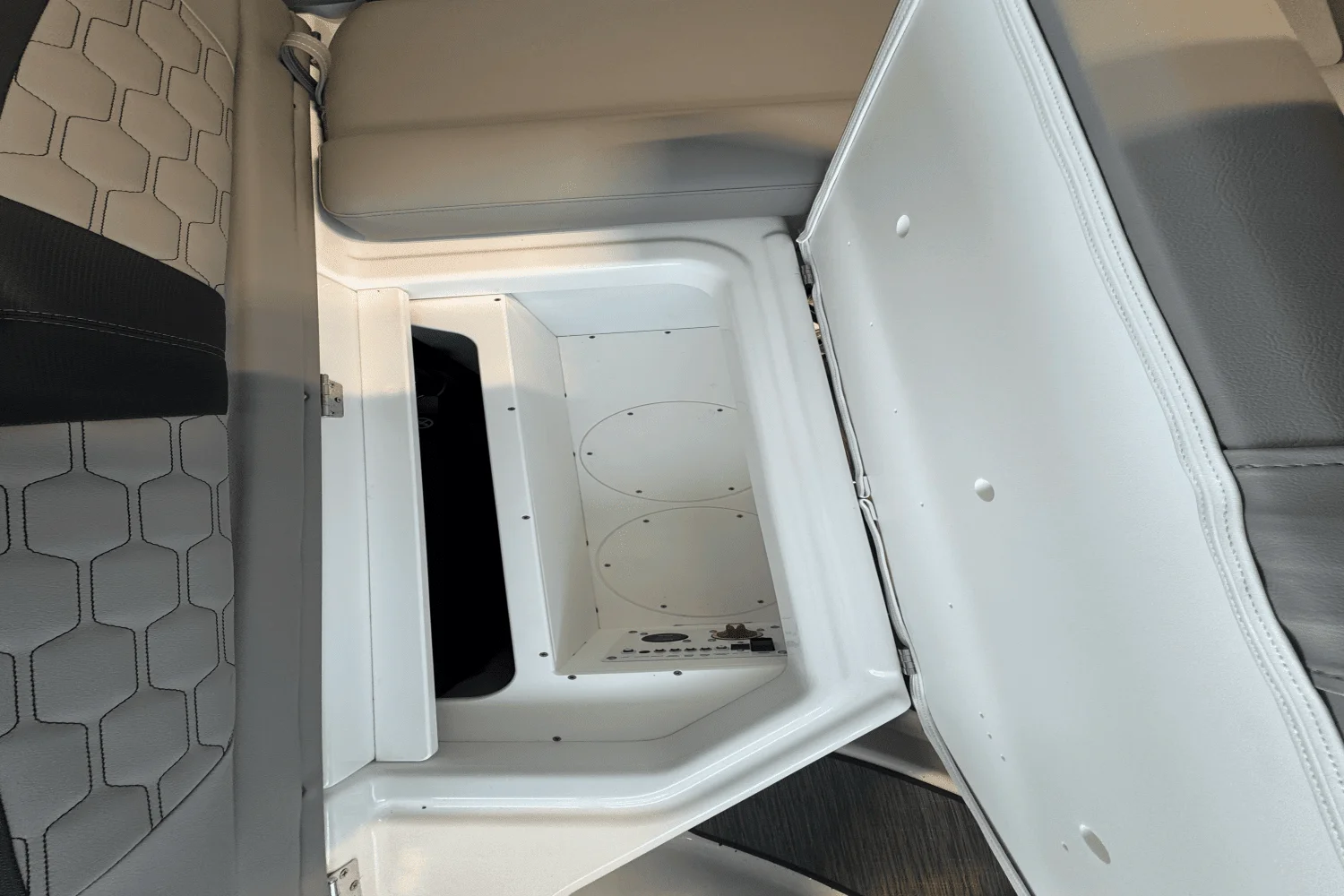 2025 Four Winns HD3 Image Thumbnail #26