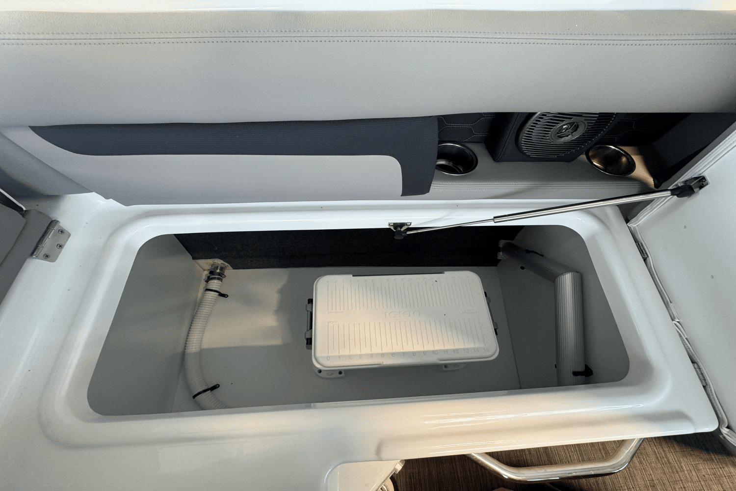 2025 Four Winns HD3 Image Thumbnail #20