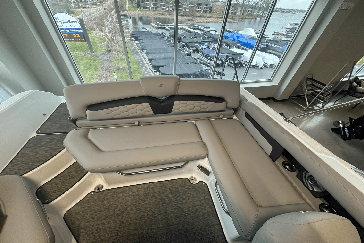 2025 Four Winns HD3 Image Thumbnail #18