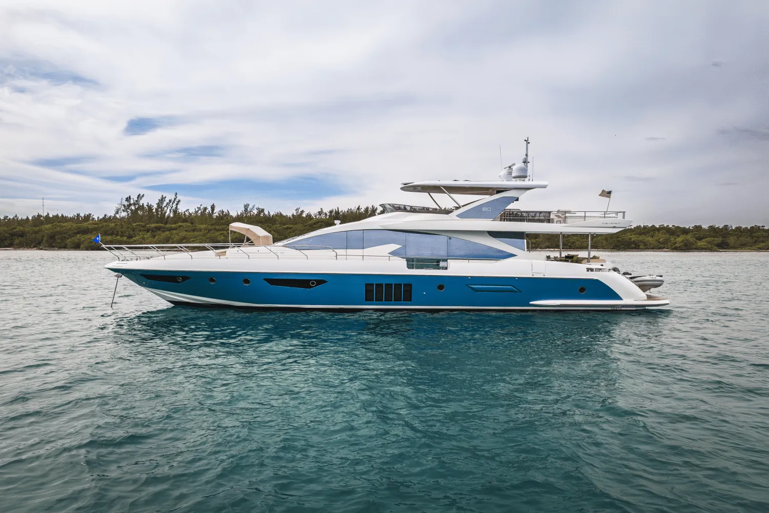 2017 Azimut 80 FLYBRIDGE Image Thumbnail #3