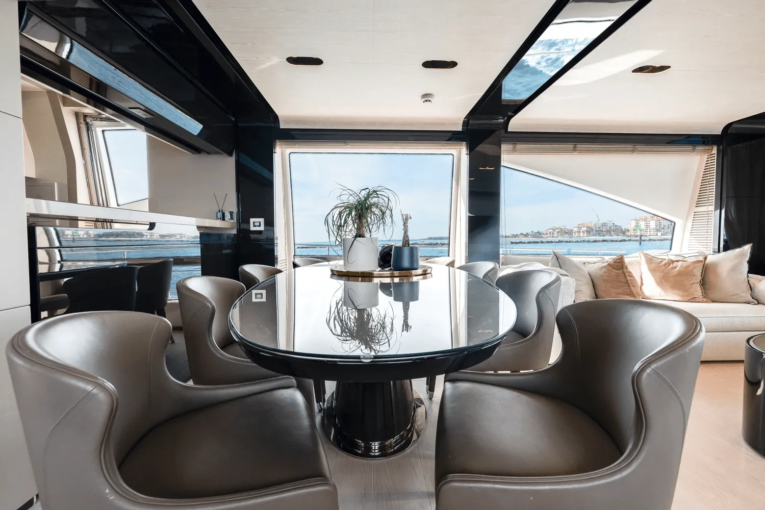 2017 Azimut 80 FLYBRIDGE Image Thumbnail #17