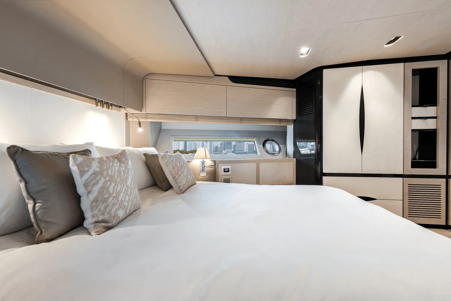 2017 Azimut 80 FLYBRIDGE Image Thumbnail #39