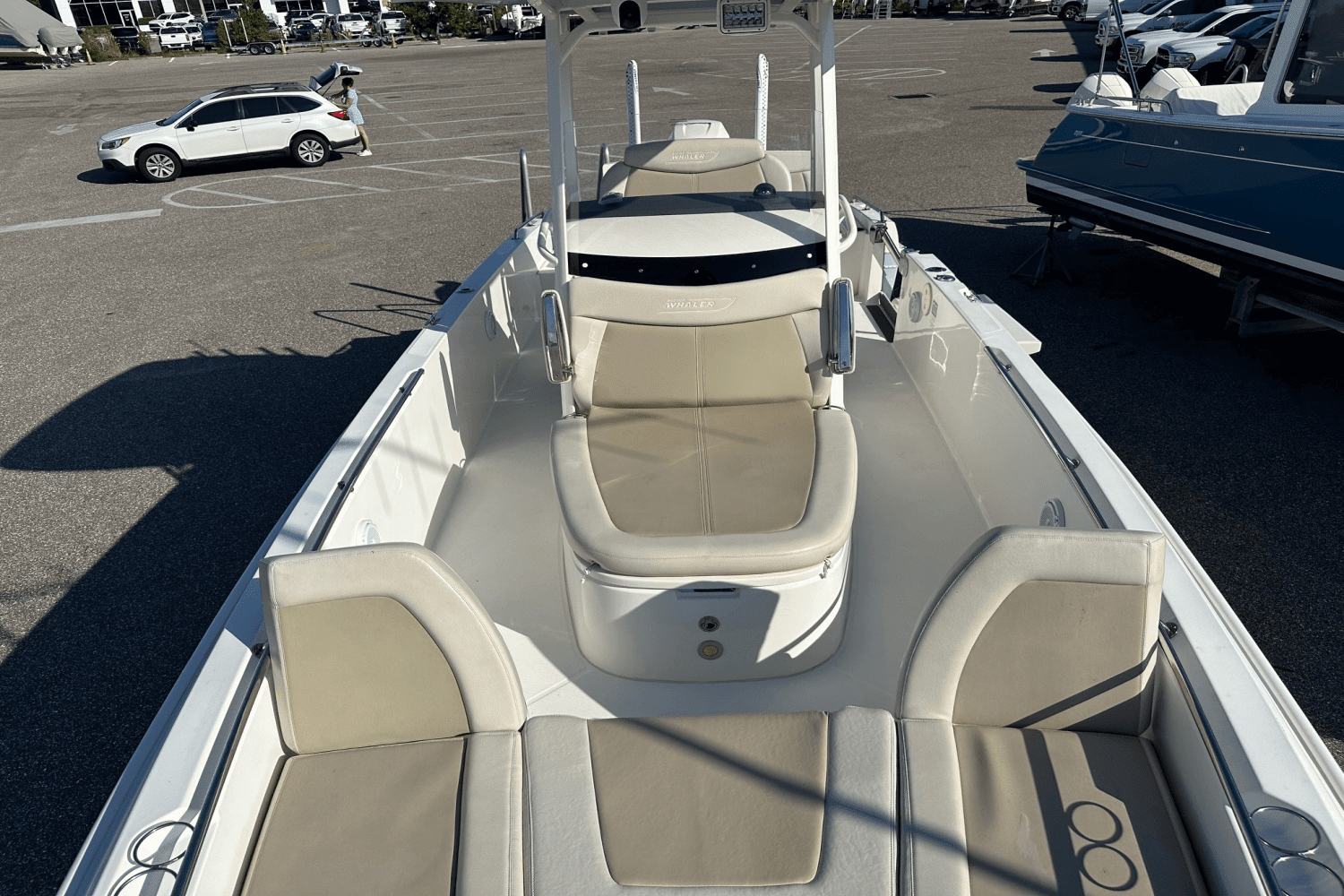 2019 Boston Whaler 270 DAUNTLESS Image Thumbnail #31