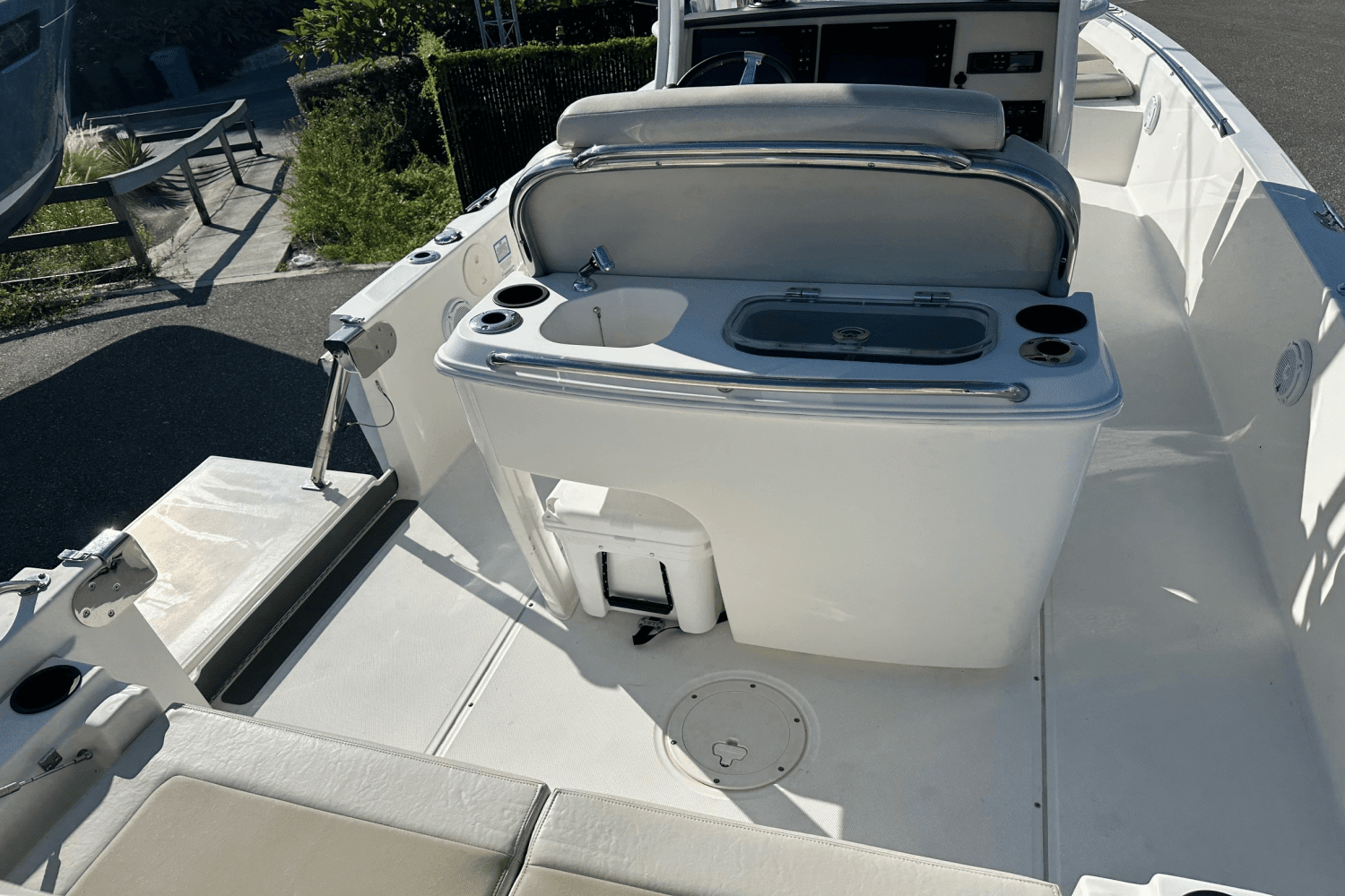 2019 Boston Whaler 270 DAUNTLESS Image Thumbnail #19