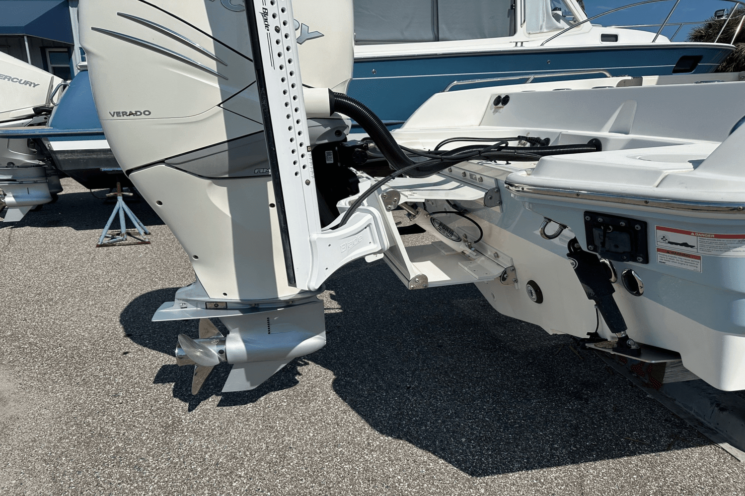 2019 Boston Whaler 270 DAUNTLESS Image Thumbnail #13