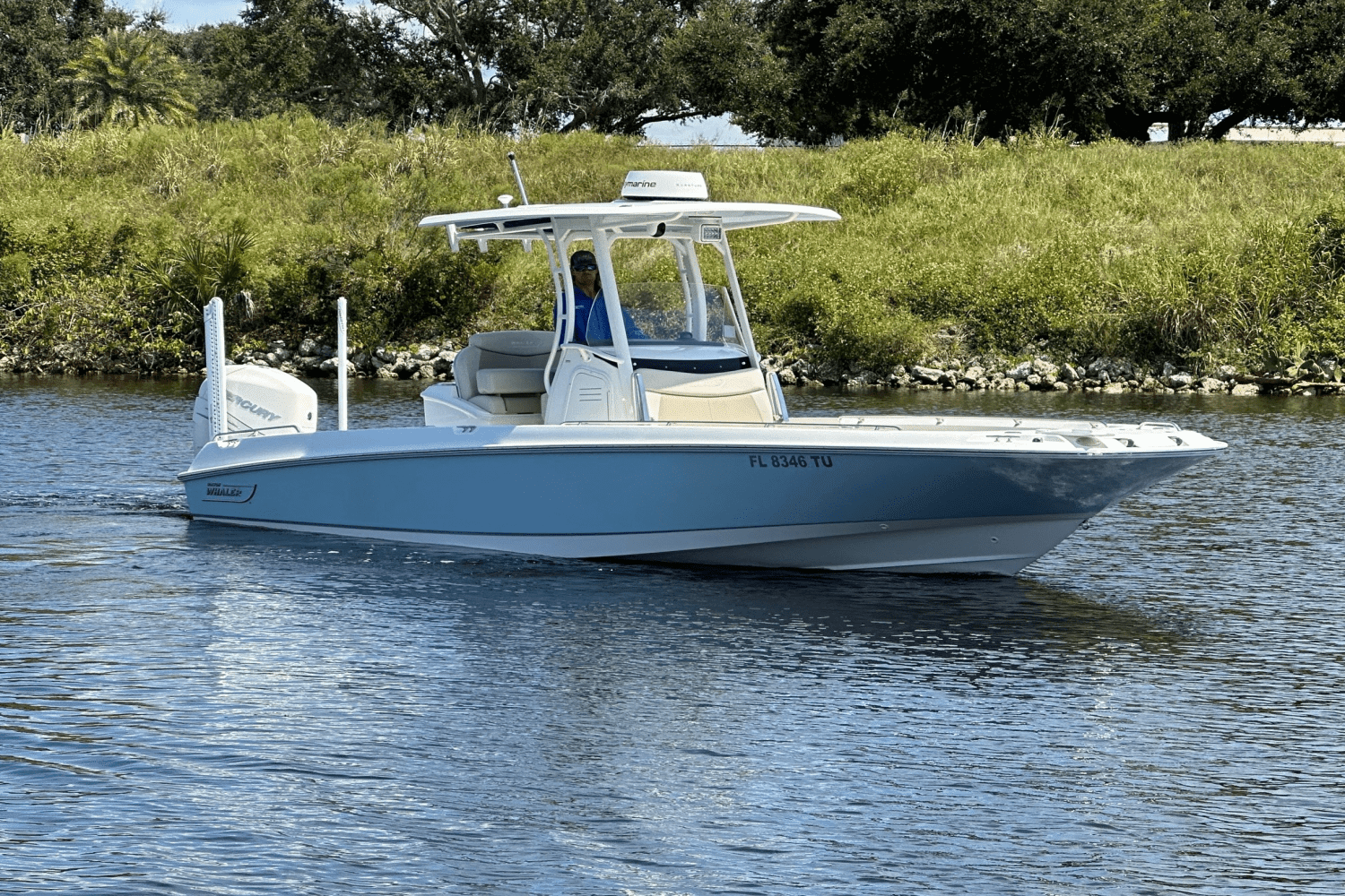 2019 Boston Whaler 270 DAUNTLESS Image Thumbnail #1