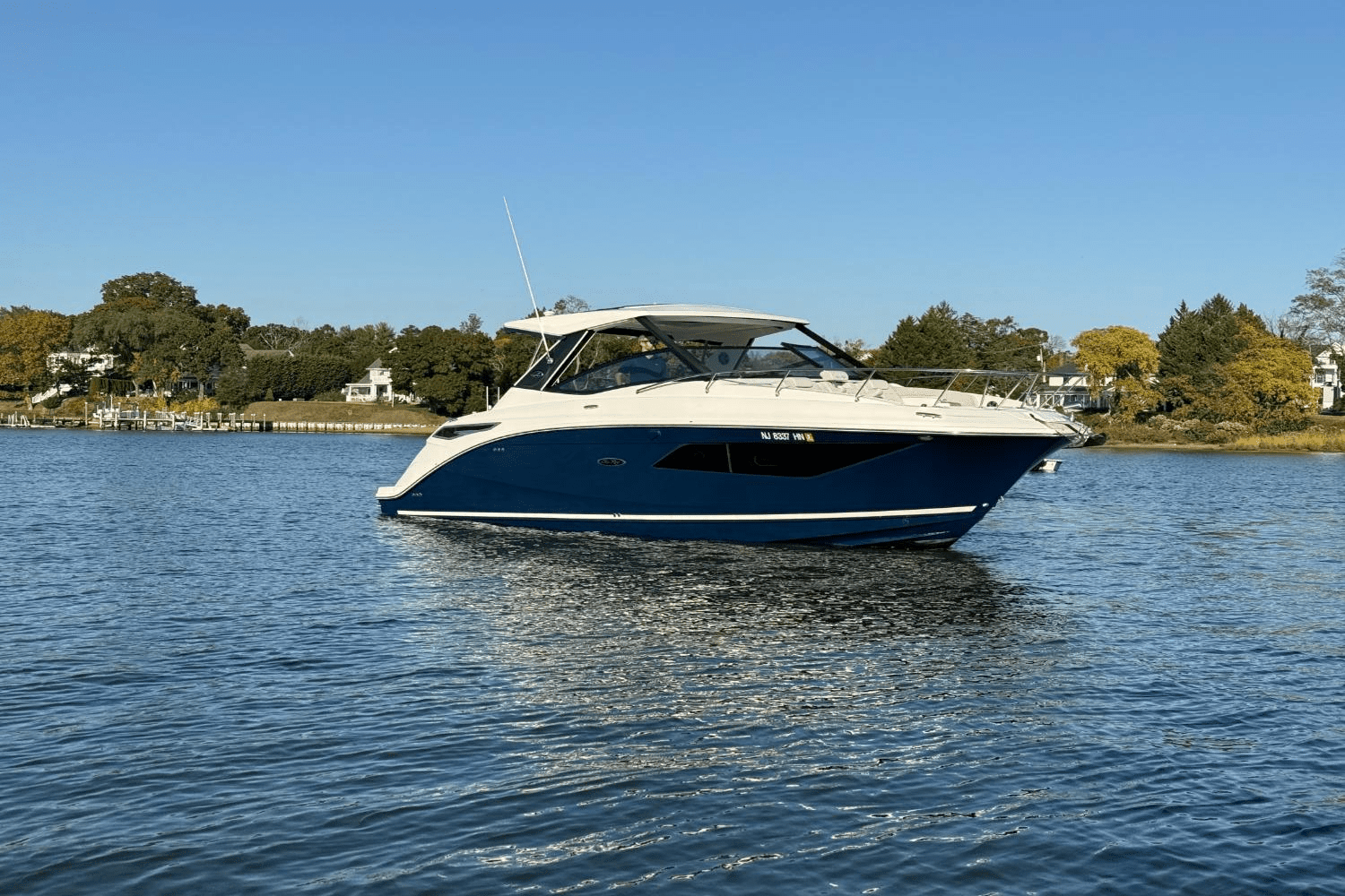 2021 Sea Ray Sundancer 320 Image Thumbnail #3