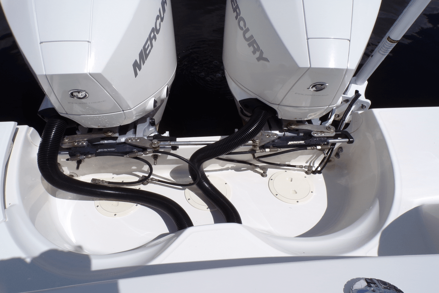 2020 Boston Whaler 250 OUTRAGE Image Thumbnail #32