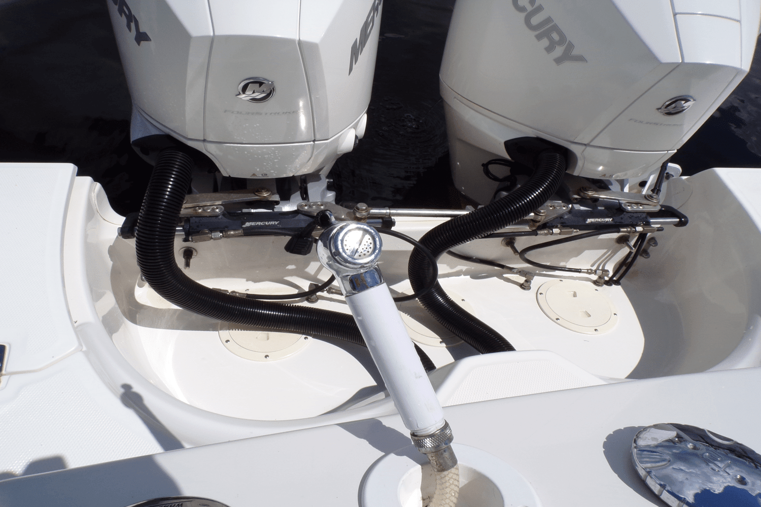 2020 Boston Whaler 250 OUTRAGE Image Thumbnail #33