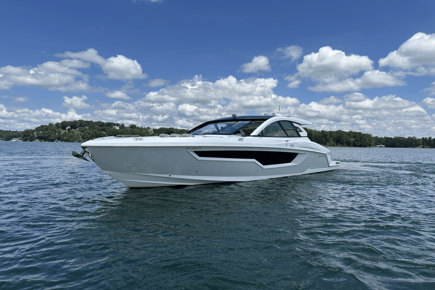 2024 Cruisers Yachts 50 GLS Outboard Image Thumbnail #21