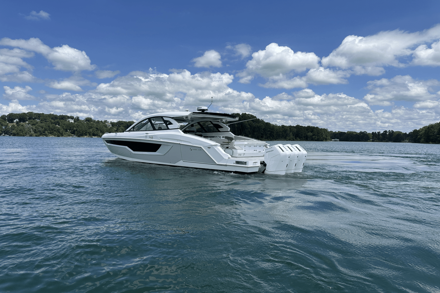 Thumbnail 4 for 2024 Cruisers Yachts 50 GLS Outboard