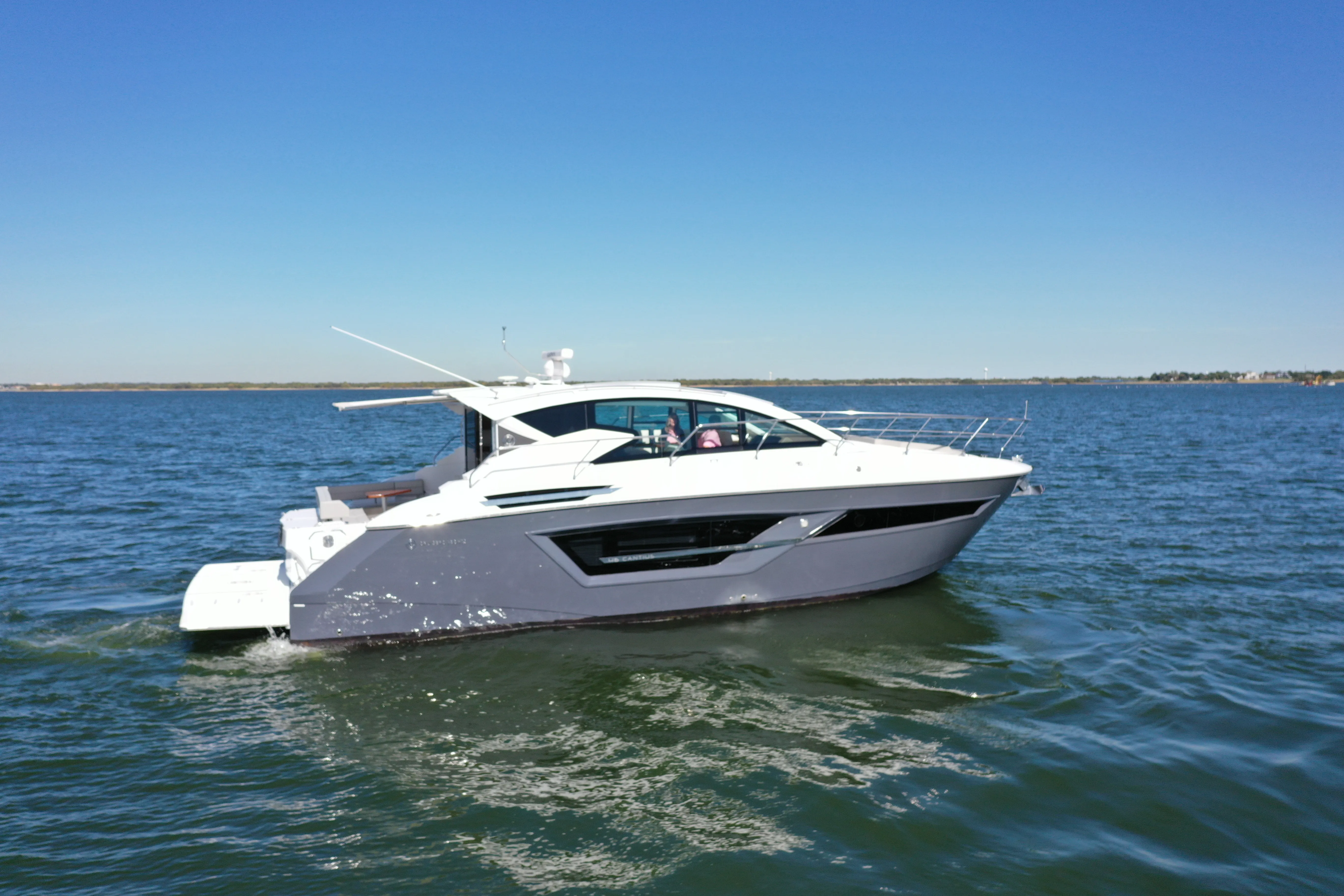 2025 Cruisers Yachts 46 Cantius Image Thumbnail #3