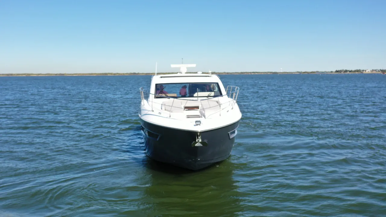 2025 Cruisers Yachts 46 Cantius Image Thumbnail #11