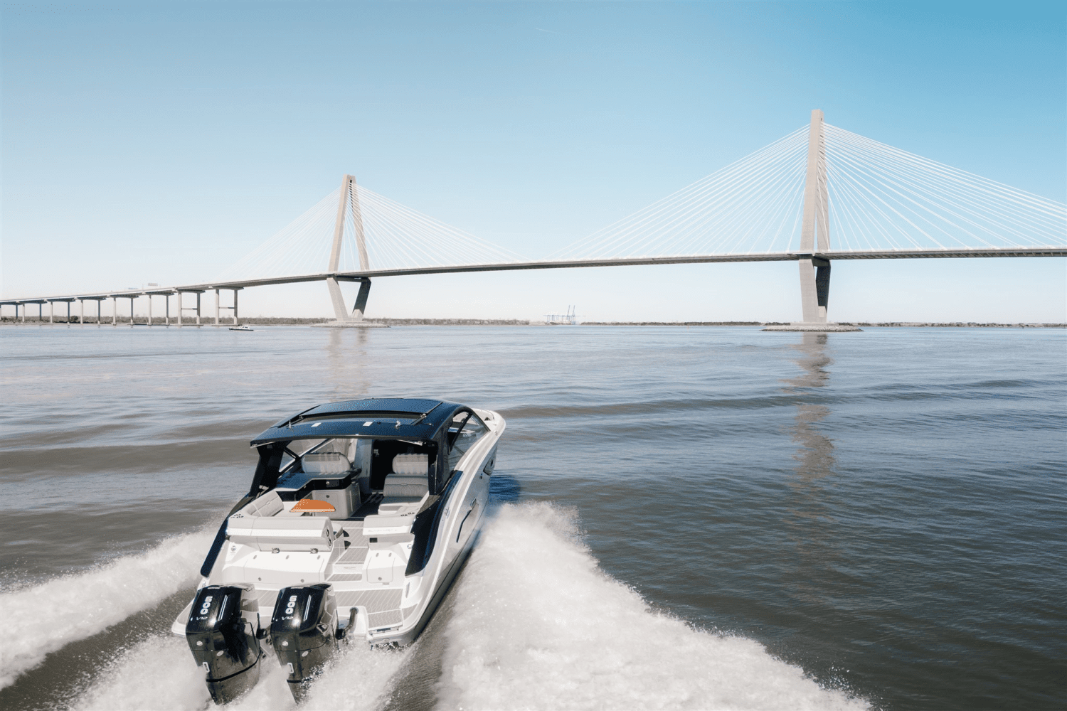 2025 Sea Ray Sundancer 370 Outboard Image Thumbnail #27