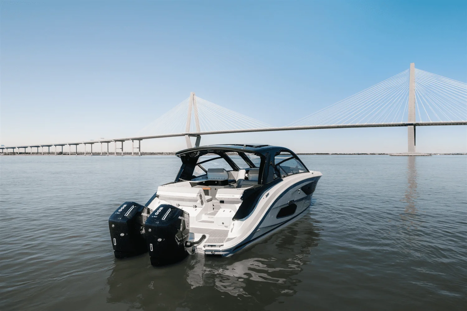 2025 Sea Ray Sundancer 370 Outboard Image Thumbnail #4