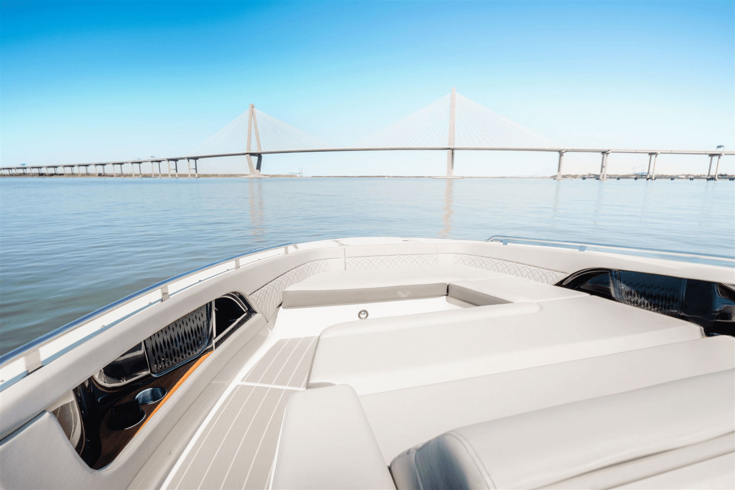 2025 Sea Ray Sundancer 370 Outboard Image Thumbnail #24