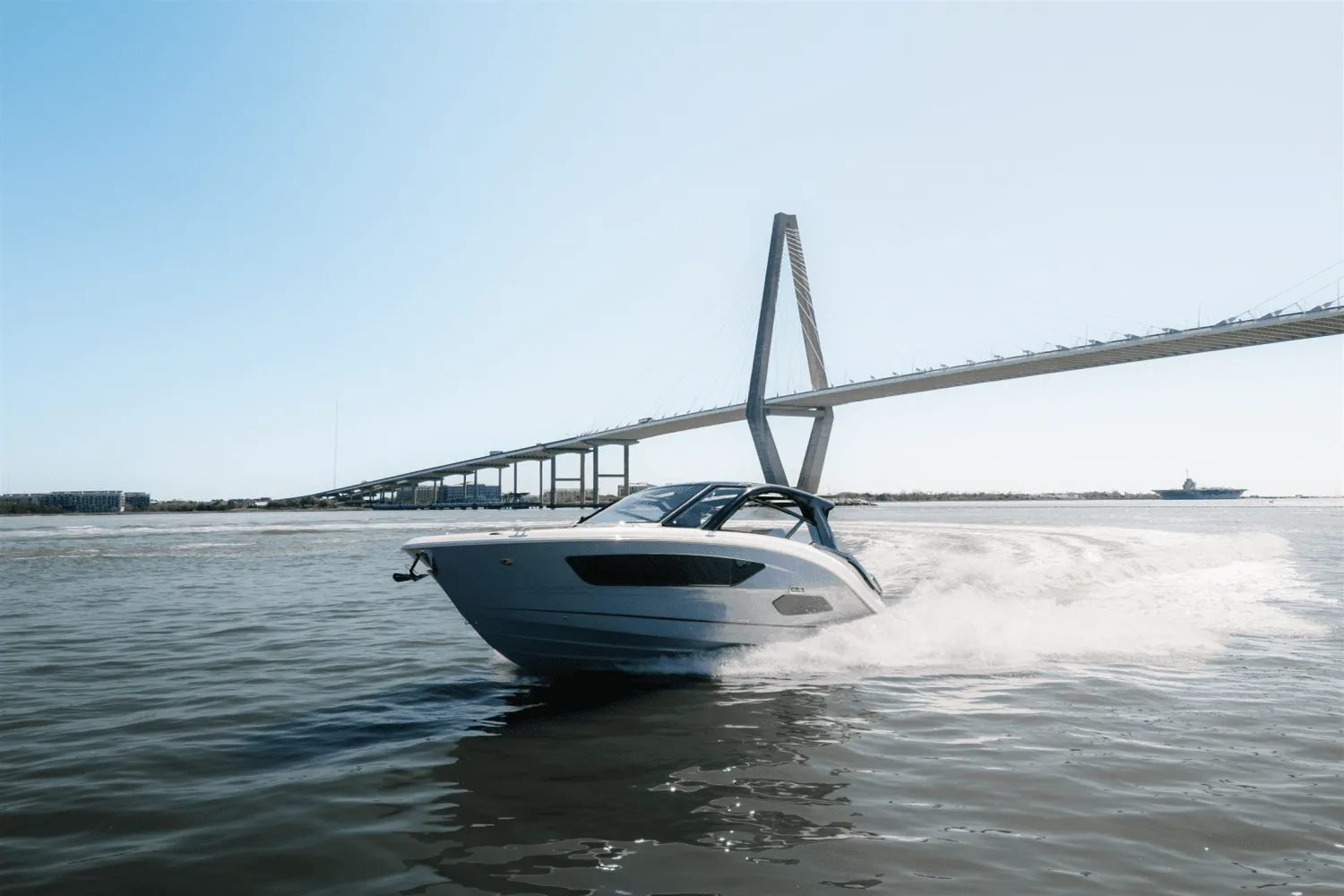 2025 Sea Ray Sundancer 370 Outboard