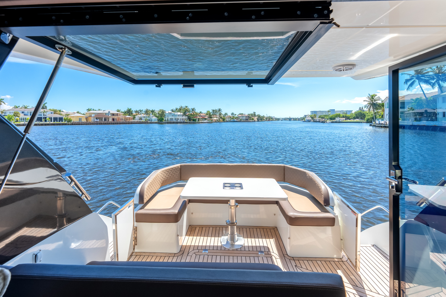 2022 Galeon 425 HTS Image Thumbnail #13