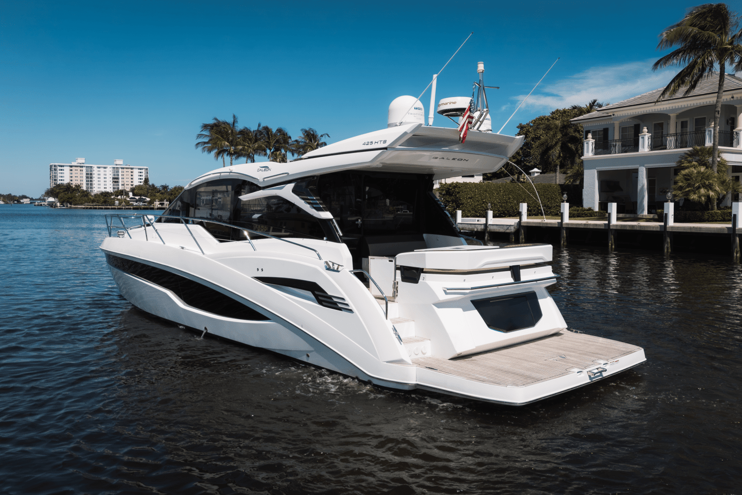 2022 Galeon 425 HTS Image Thumbnail #4