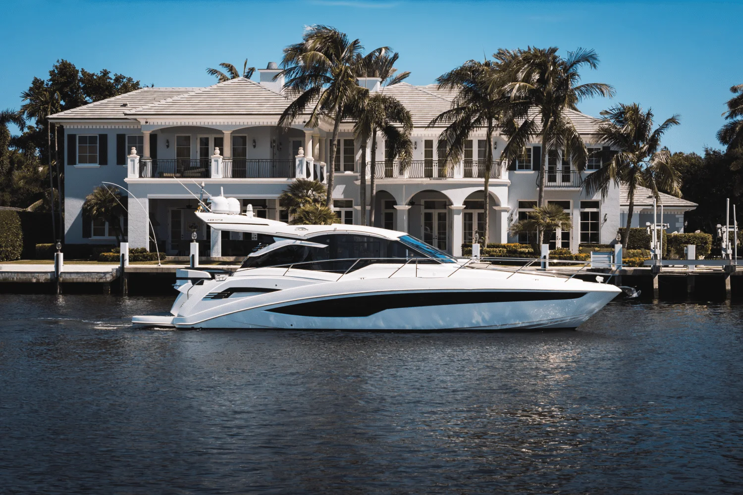 2022 Galeon 425 HTS Image Thumbnail #0