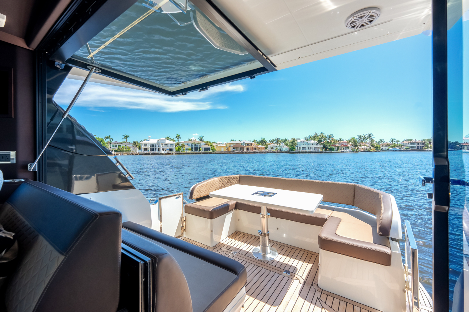 2022 Galeon 425 HTS Image Thumbnail #12