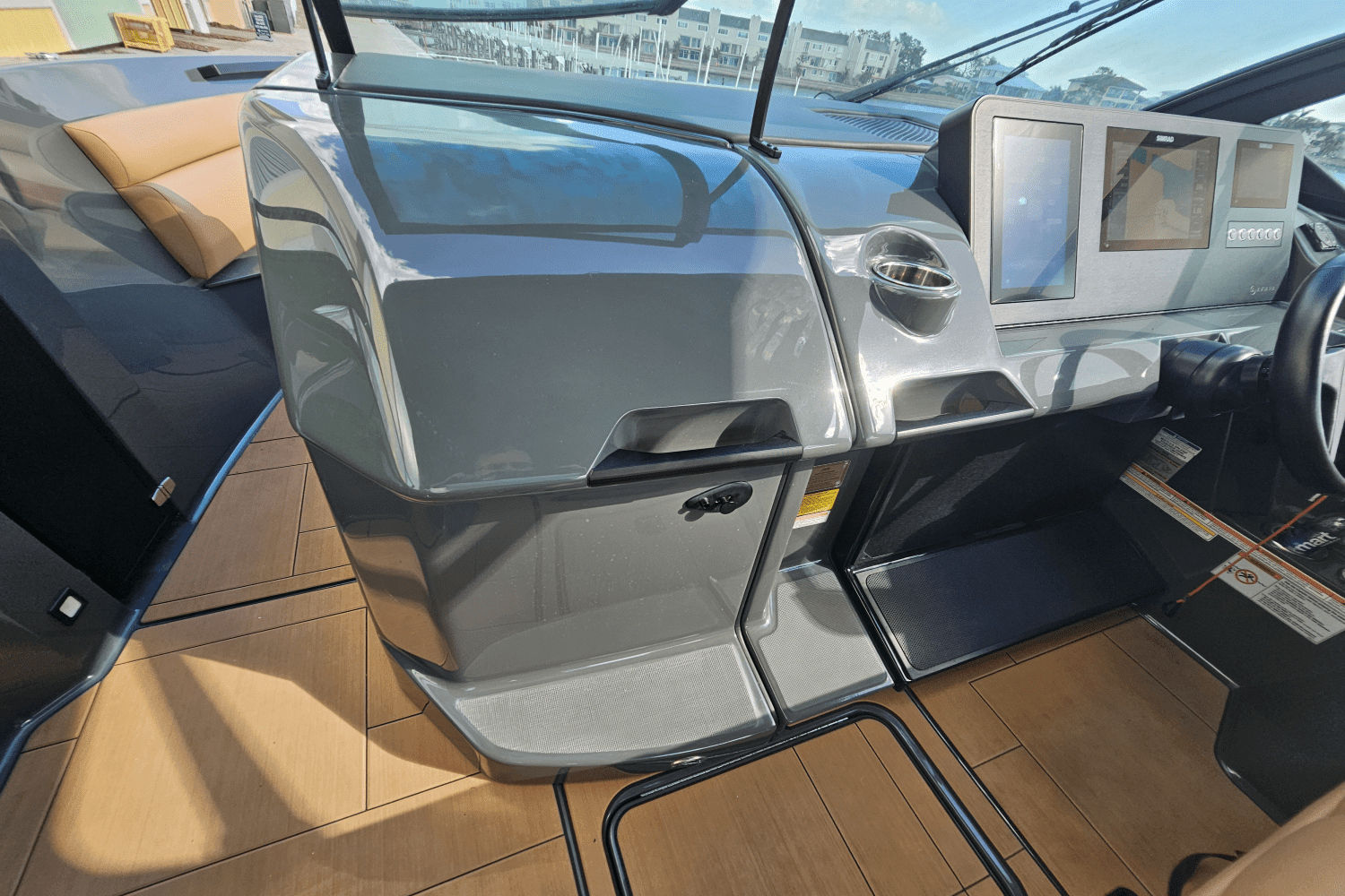 2022 Aviara AV32 Outboard Image Thumbnail #35