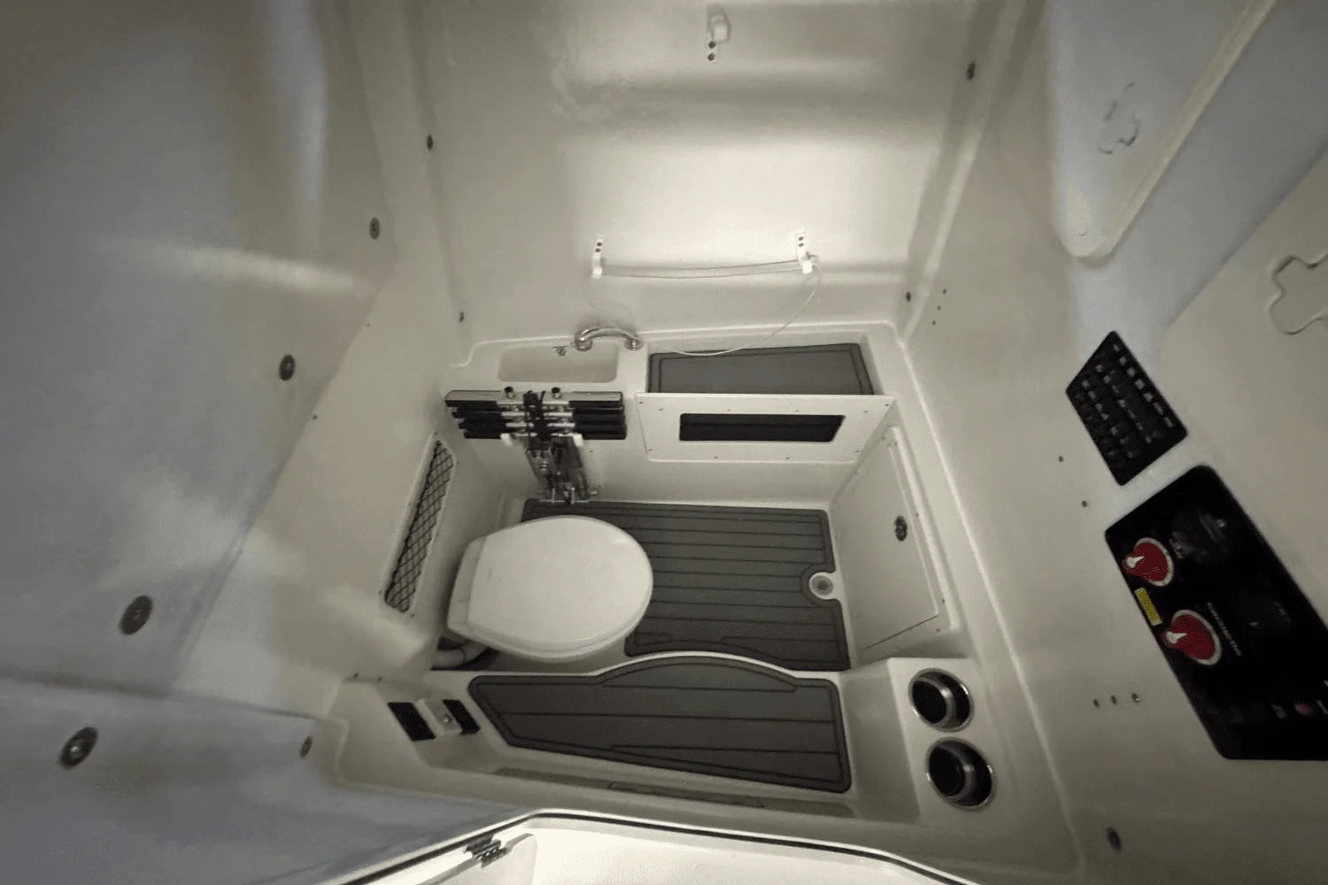 2025 Sailfish 272 CC Image Thumbnail #32