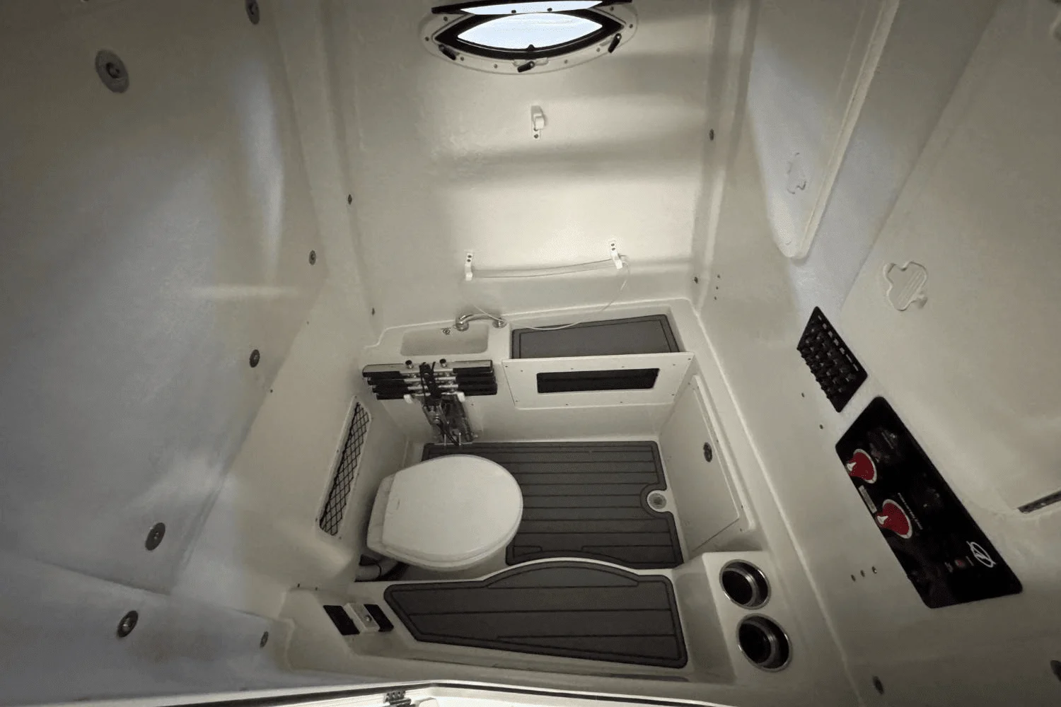 2025 Sailfish 272 CC Image Thumbnail #31