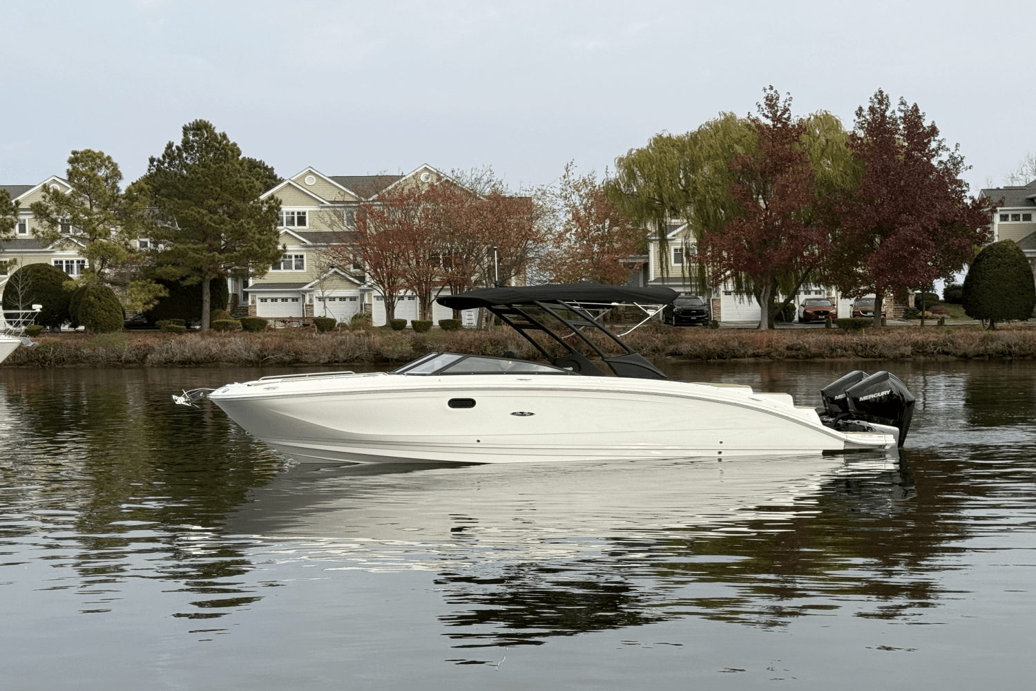 2024 Sea Ray SDX 290 Outboard Image Thumbnail #4