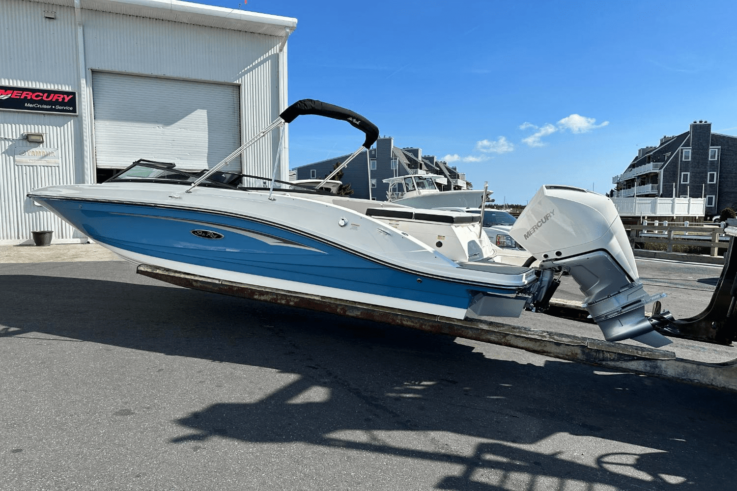 Thumbnail 3 for 2024 Sea Ray SPX 230 Outboard