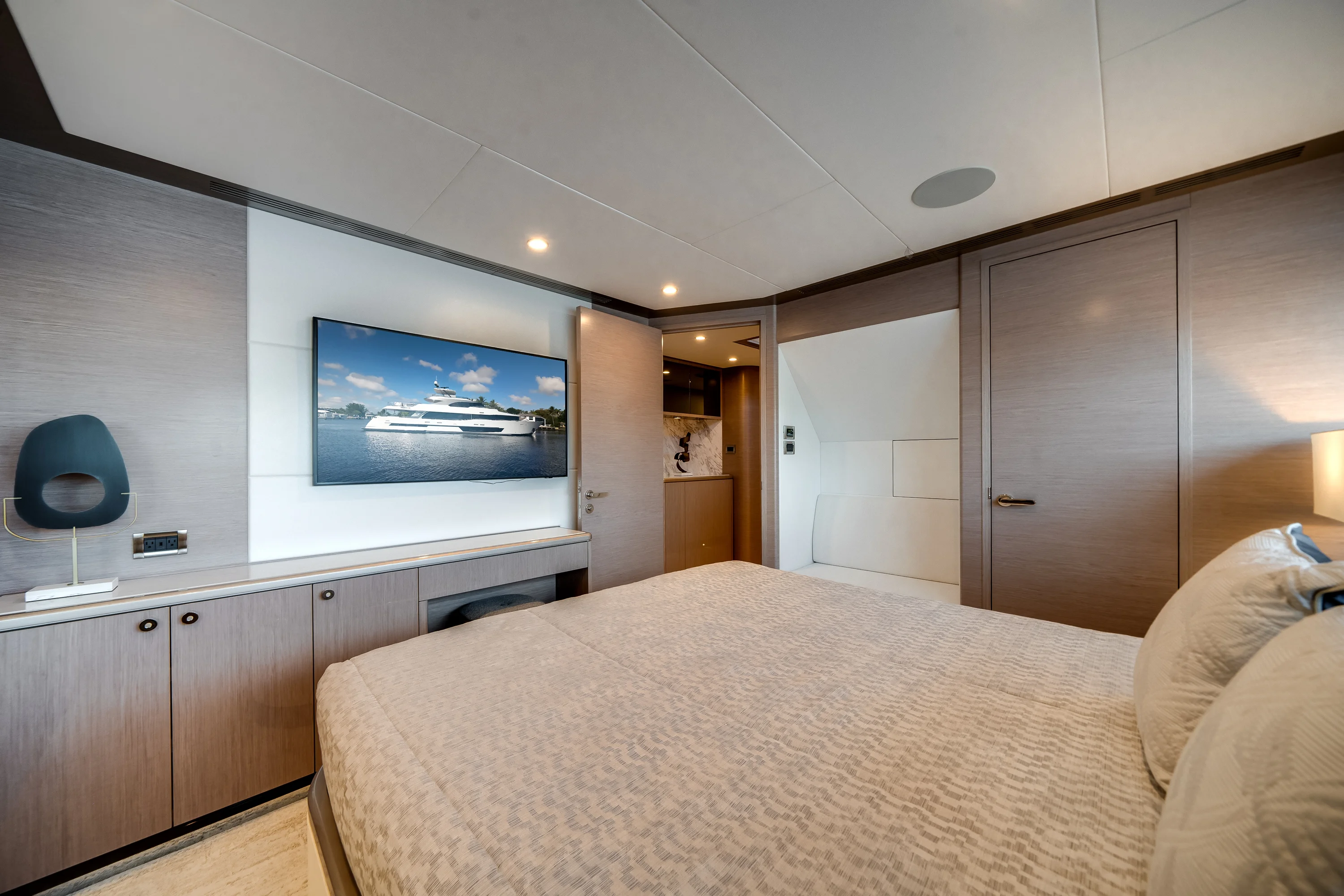 2026 Ocean Alexander 37L Image Thumbnail #12