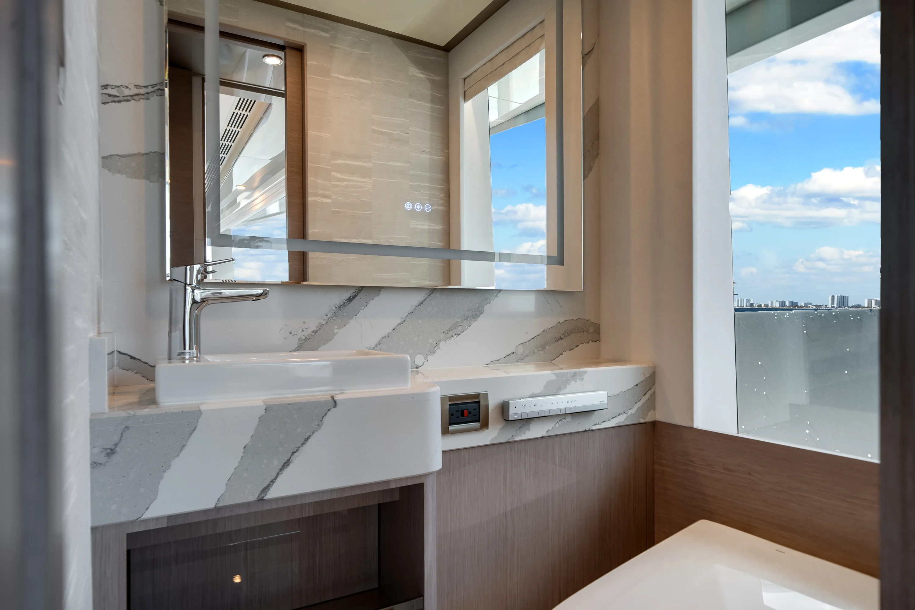 2026 Ocean Alexander 37L Image Thumbnail #25