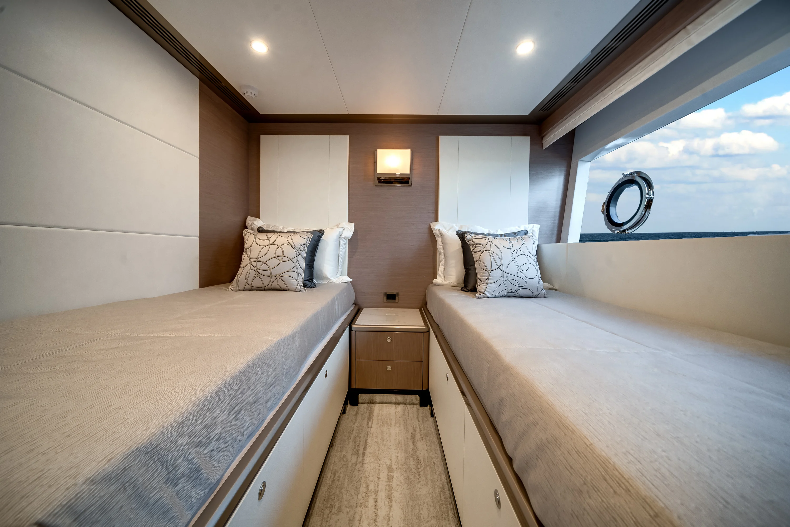 2026 Ocean Alexander 37L Image Thumbnail #18