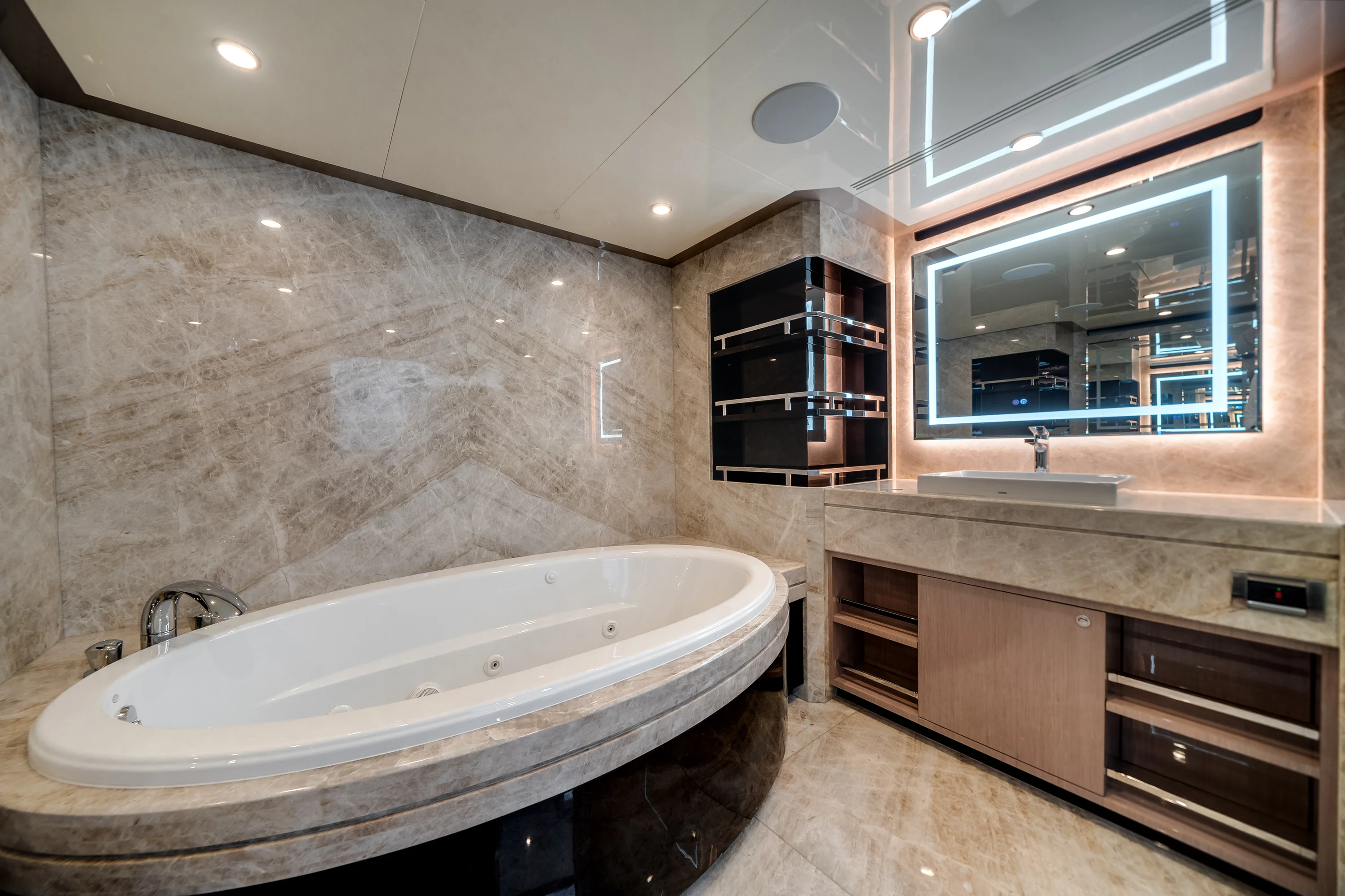 2026 Ocean Alexander 37L Image Thumbnail #28