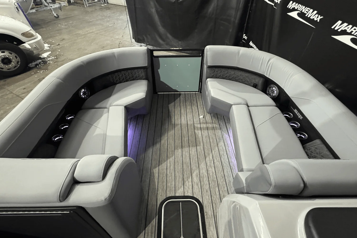 2025 Harris 230 Solstice Image Thumbnail #31