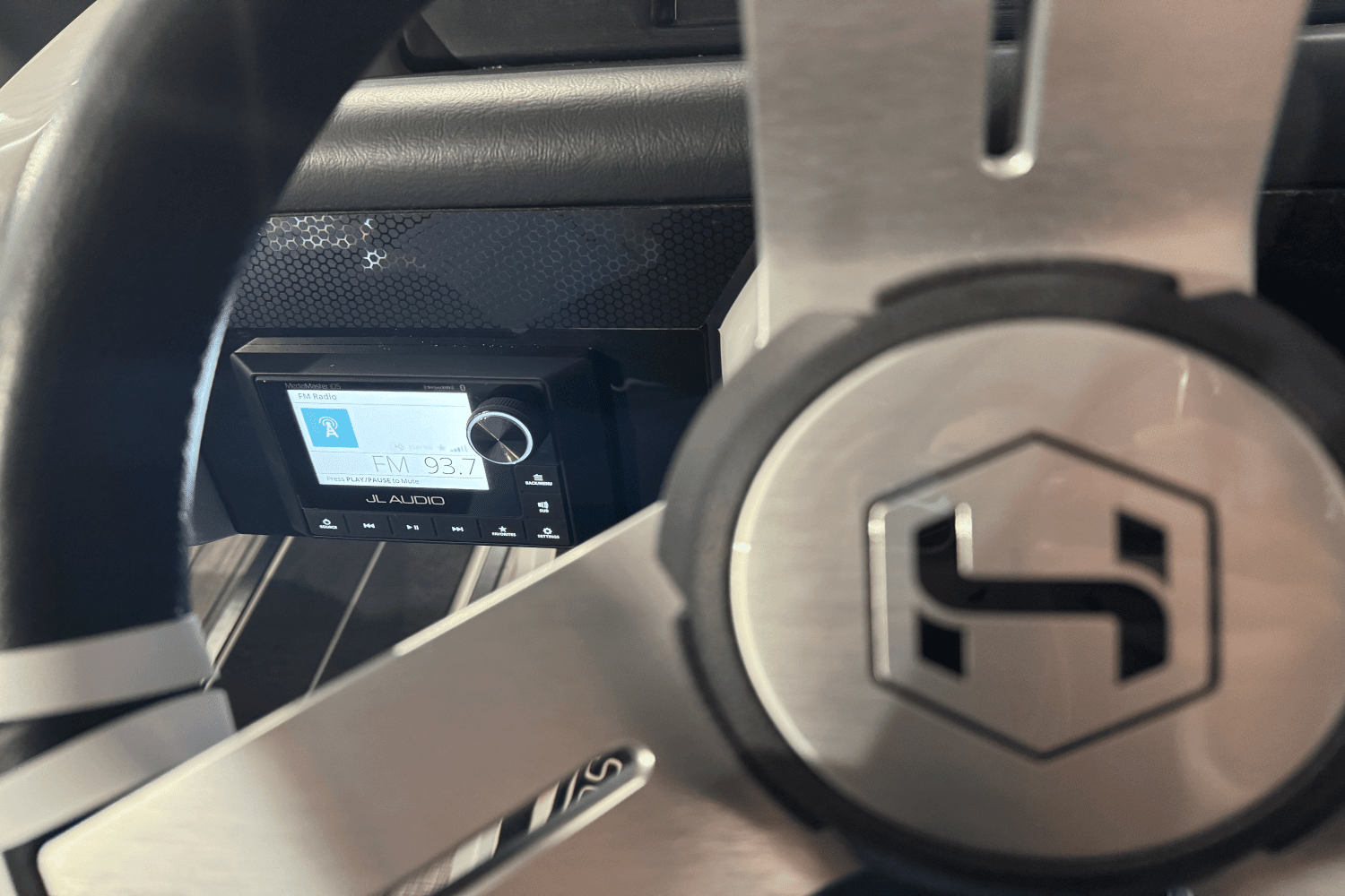 2025 Harris 230 Solstice Image Thumbnail #27