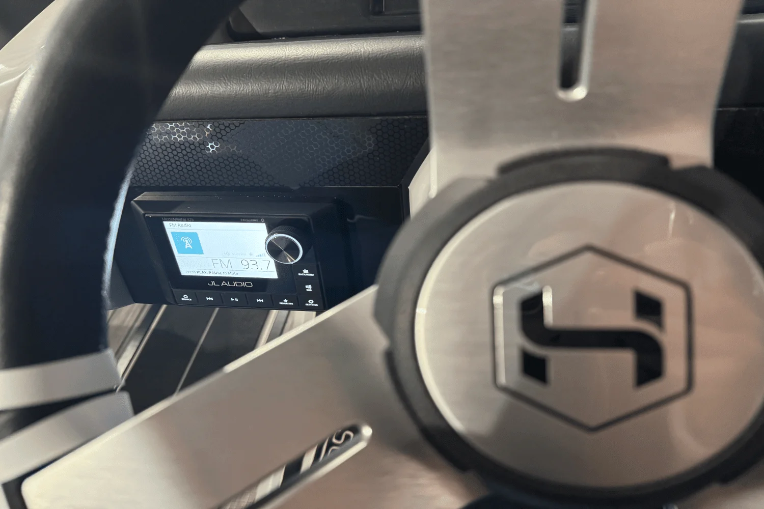 2025 Harris 230 Solstice Image Thumbnail #27