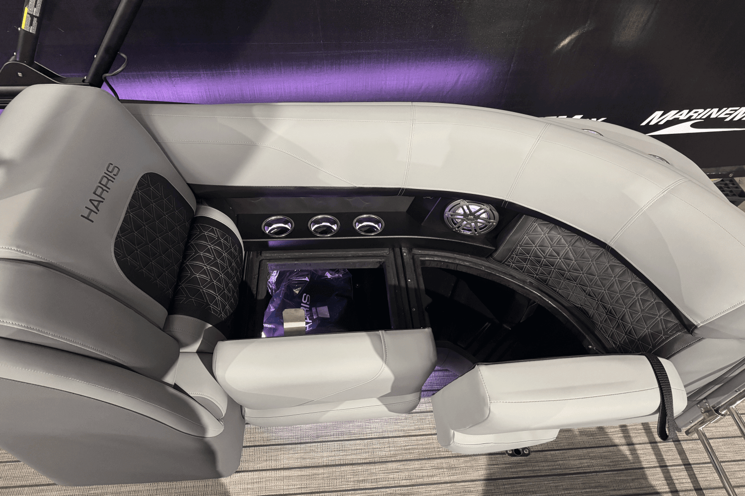 2025 Harris 230 Solstice Image Thumbnail #13