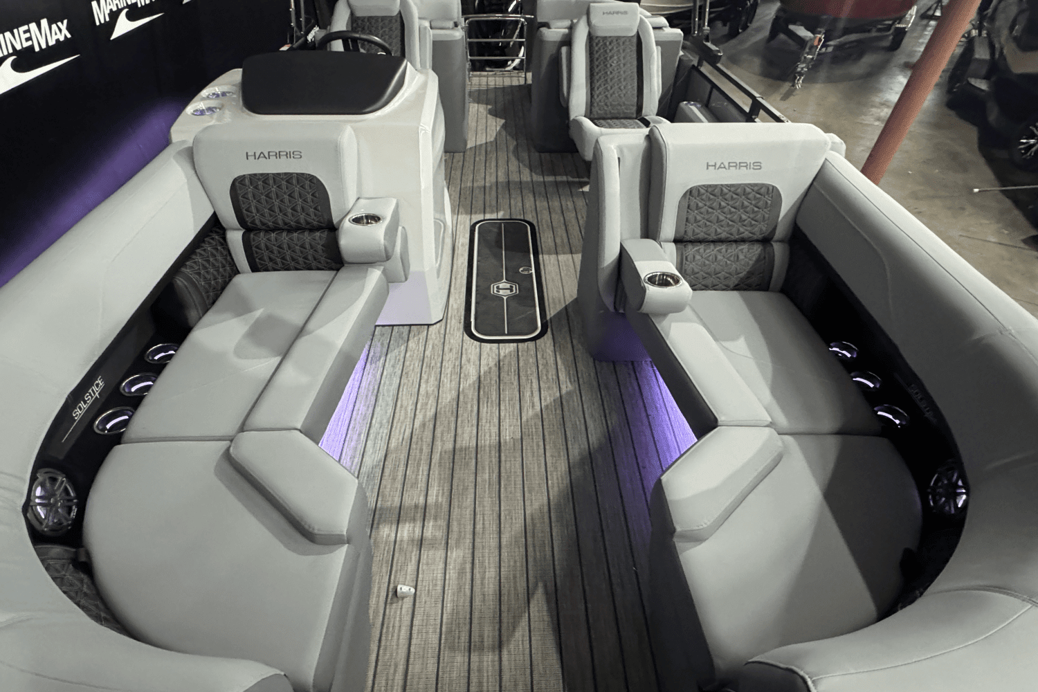 2025 Harris 230 Solstice Image Thumbnail #32