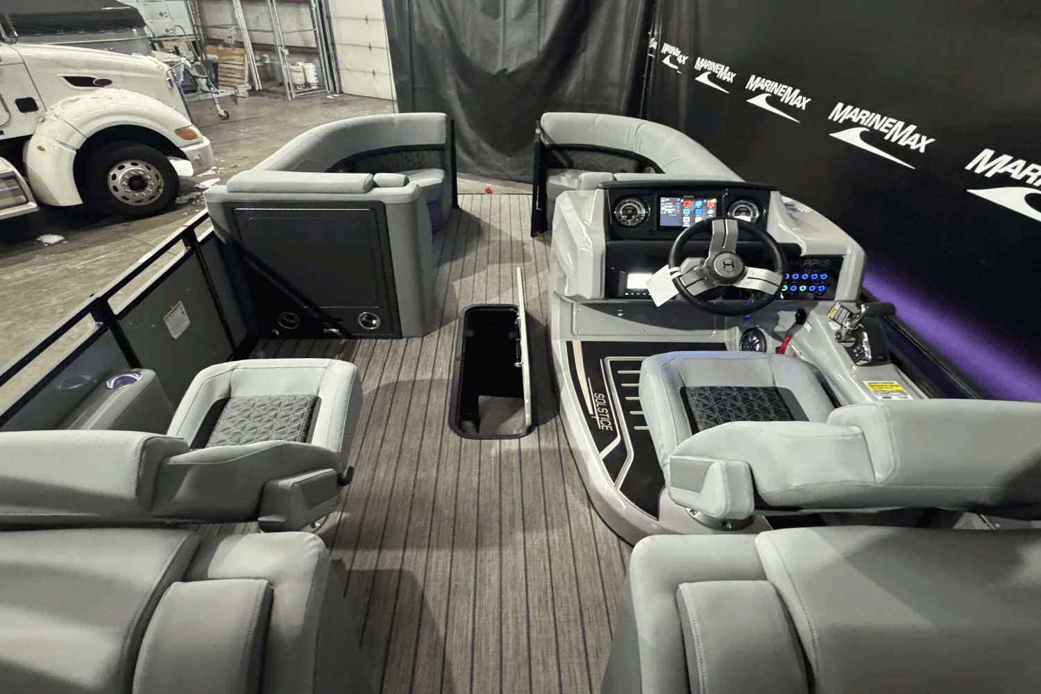 2025 Harris 230 Solstice Image Thumbnail #16