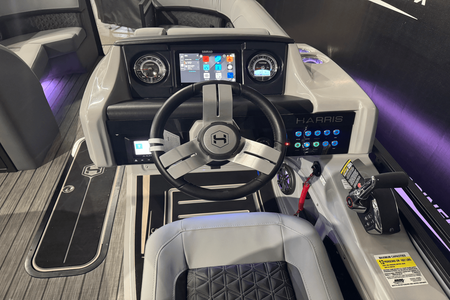 2025 Harris 230 Solstice Image Thumbnail #25