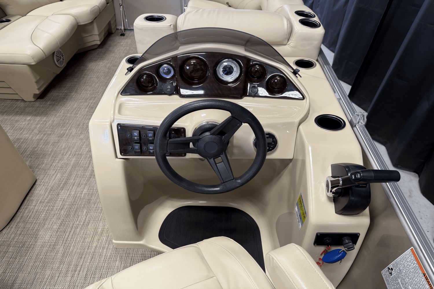 2019 Sylvan MIRAGE 820 SE Image Thumbnail #34