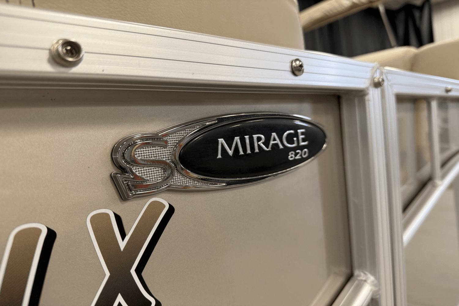 2019 Sylvan MIRAGE 820 SE Image Thumbnail #6