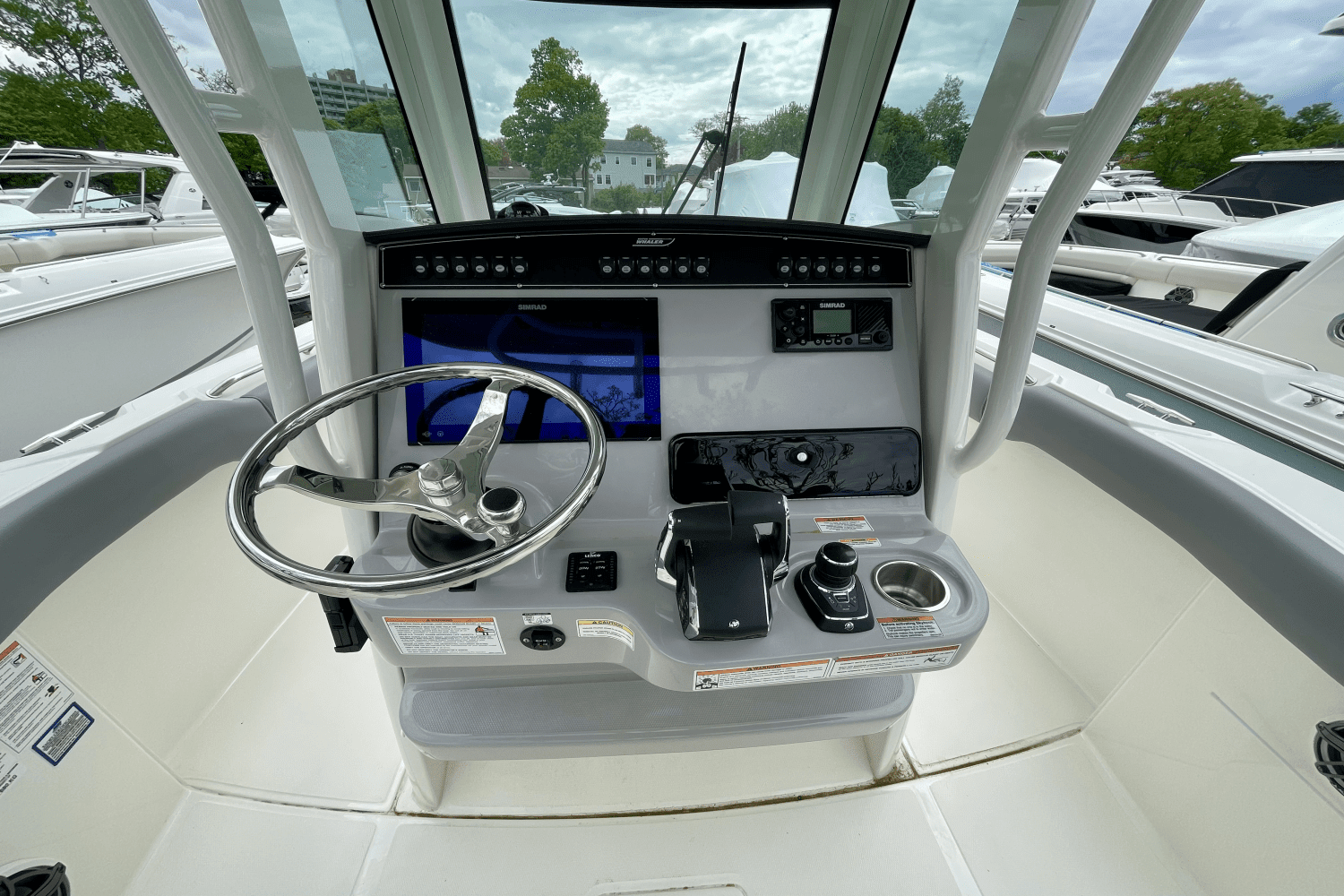 2025 Boston Whaler 280 Outrage Image Thumbnail #10