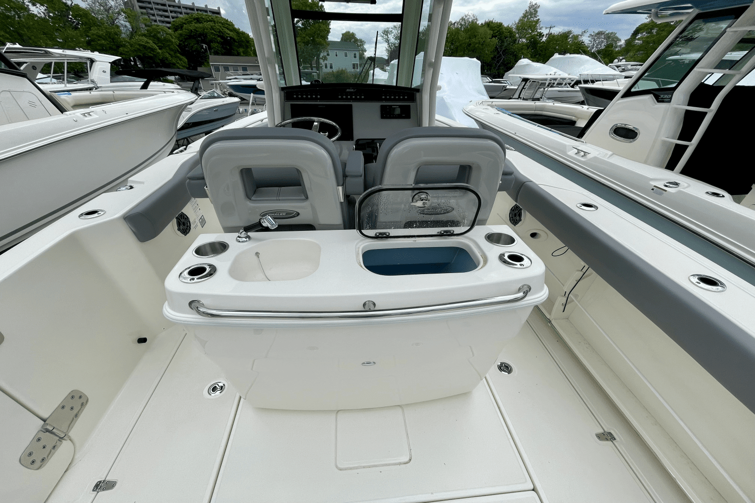 2025 Boston Whaler 280 Outrage Image Thumbnail #8
