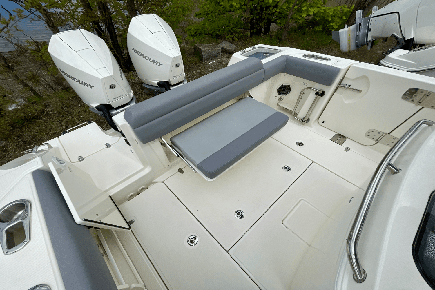 2025 Boston Whaler 280 Outrage Image Thumbnail #4